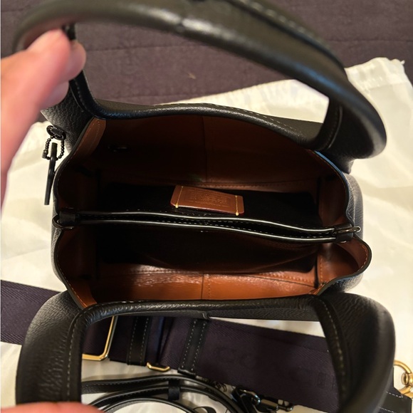 Coach Lana Shoulder Bag 23 - Picture 4 of 7